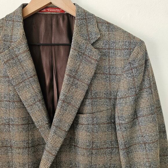 Hart Schaffner Marx Gray Plaid Blazer - Picture 2 of 14